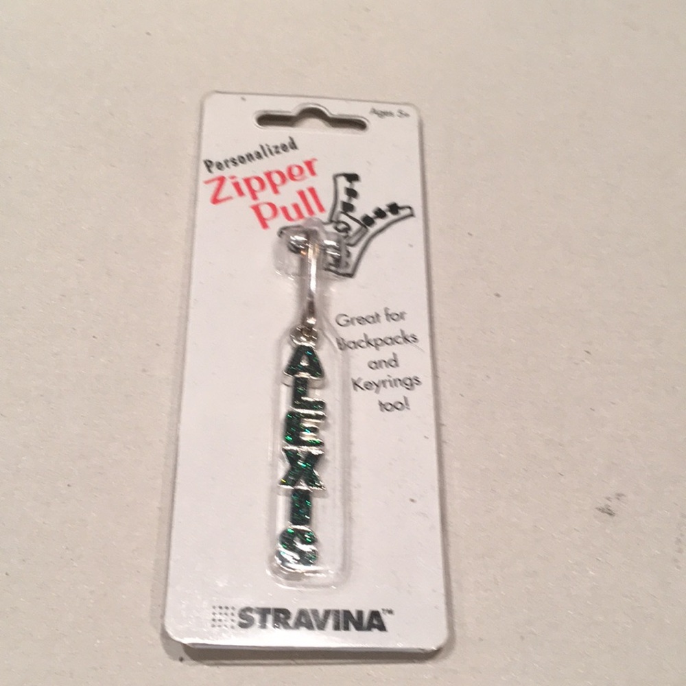 NWT Zipper Pull for Alexis